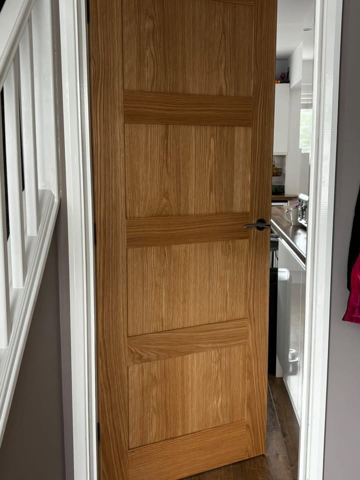 762x1981x44mm (30") Oak Shaker 4P - Prefinished Door